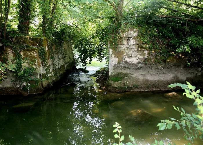 Moulin De Jouenery Et 2*